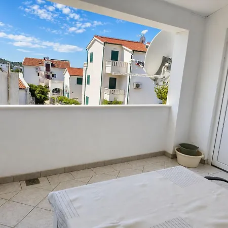 Zita Apartman *